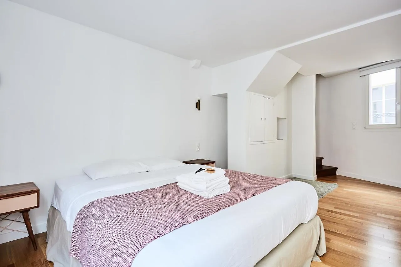 Apartment Saint Germain Des Pres By Studio Prestige Paris France